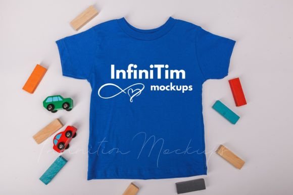 True Royal Kids Mockup: Graphics & Product Mockups